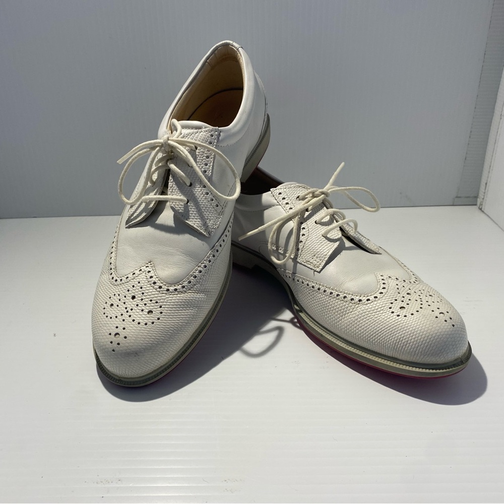 ECCO White Leather Women’s Golf Biom Hybrid Wingtip Brogues